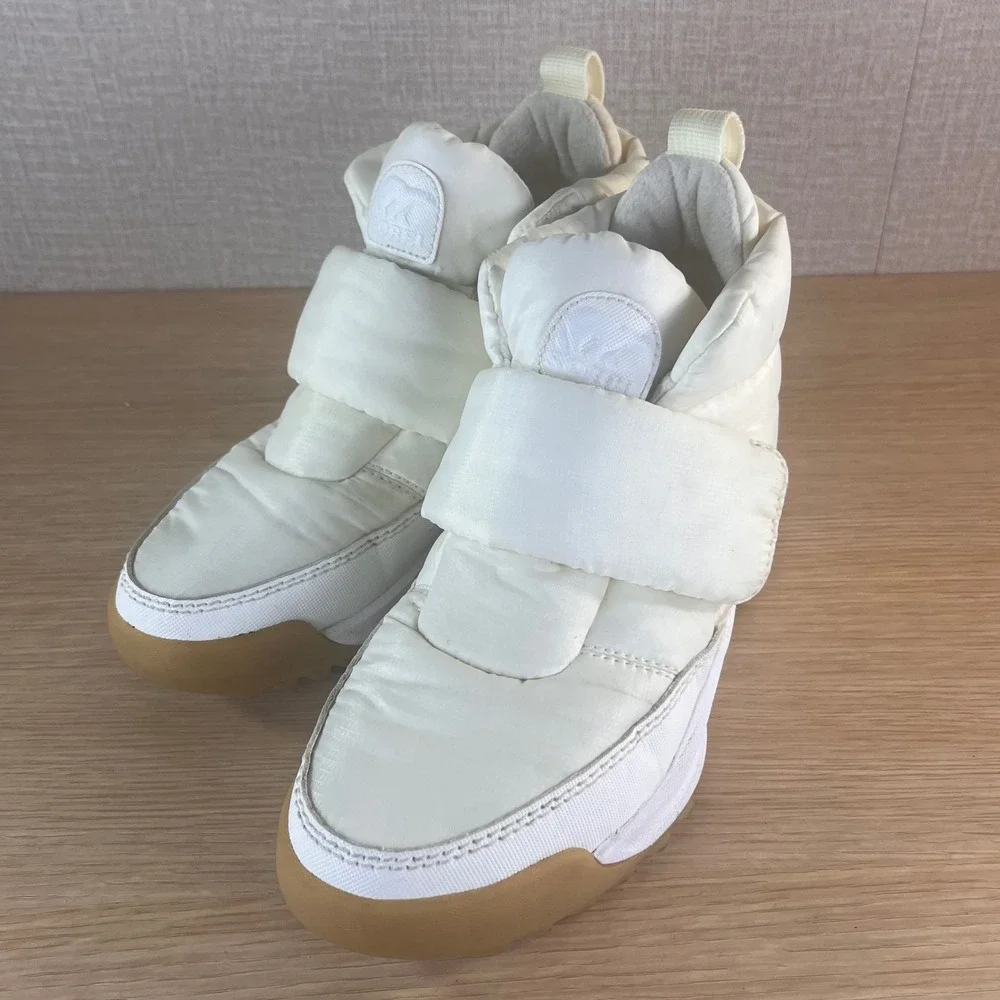 Sorel Kinetic Impact Puffy Zip Boots White Women's 6.5 Waterproof Winter
